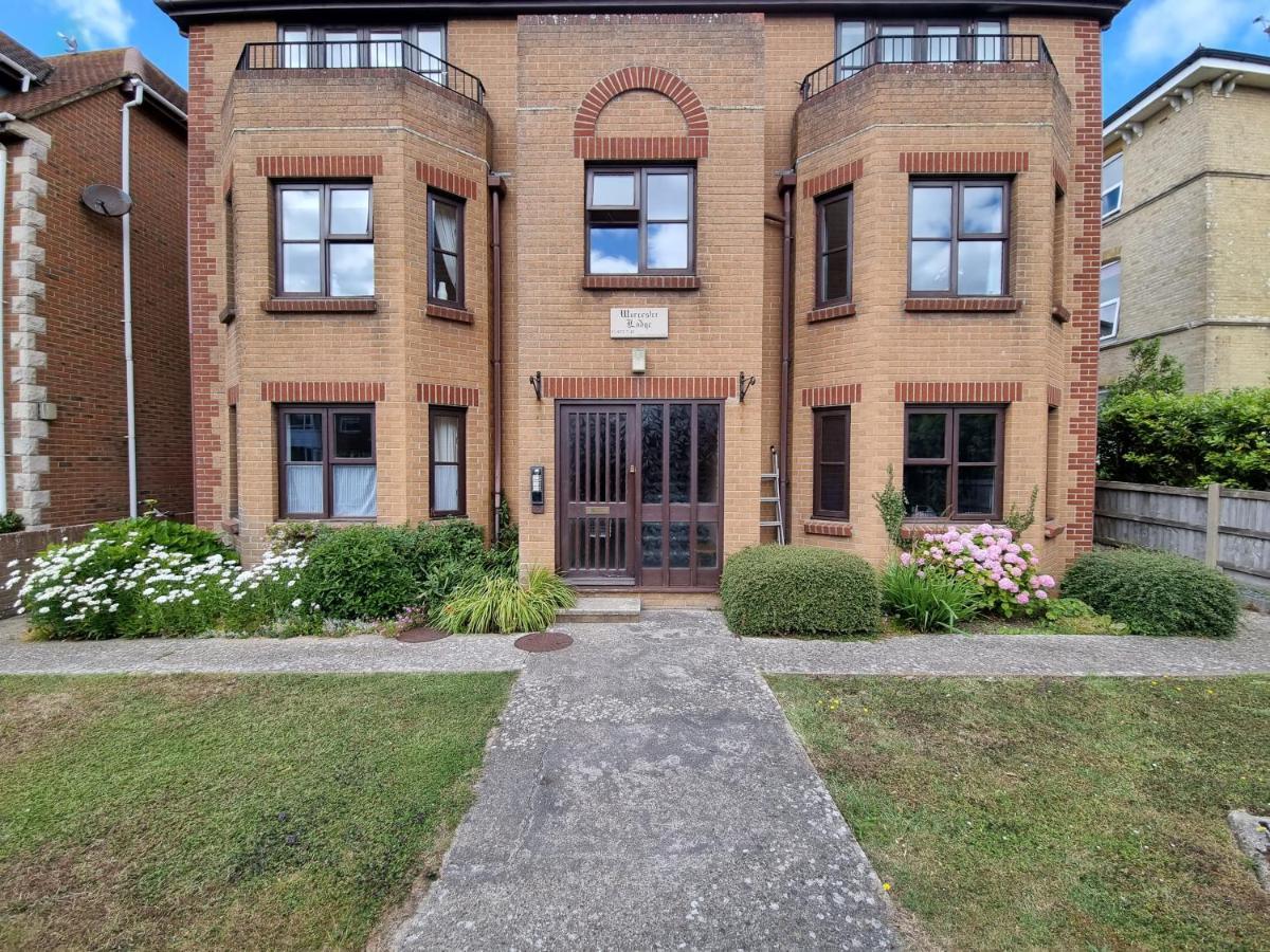 Ferienwohnung Hightide - 2 Bed With Parking, Balcony & Sea View. Swanage Exterior foto