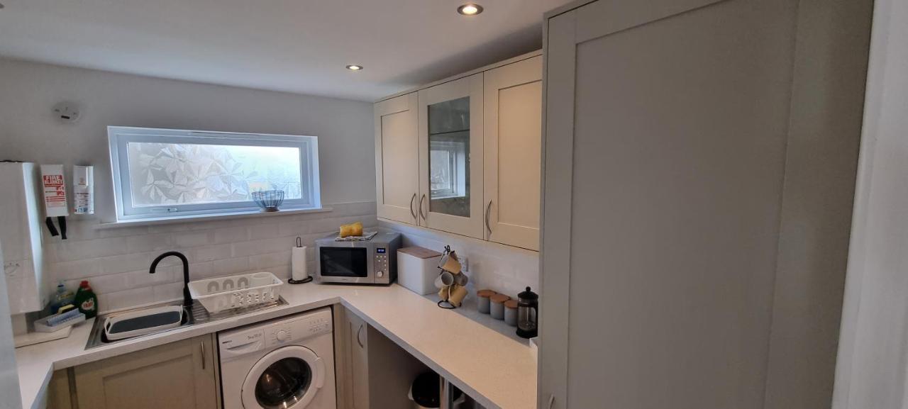 Ferienwohnung Hightide - 2 Bed With Parking, Balcony & Sea View. Swanage Exterior foto
