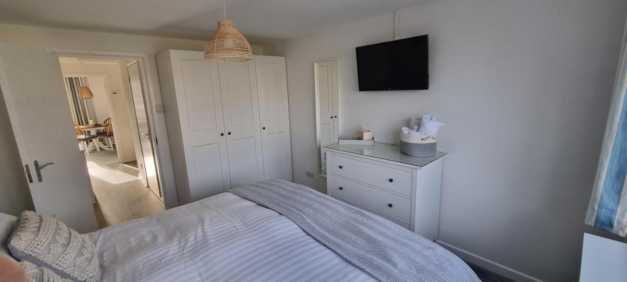 Ferienwohnung Hightide - 2 Bed With Parking, Balcony & Sea View. Swanage Exterior foto